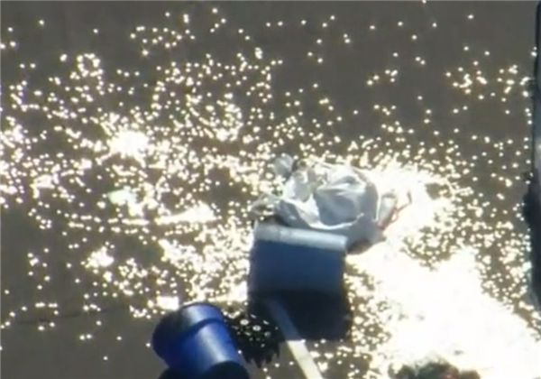 美國竊賊深夜撬運(yùn)鈔車打開一看懵了！全是硬幣：200多萬枚6噸重