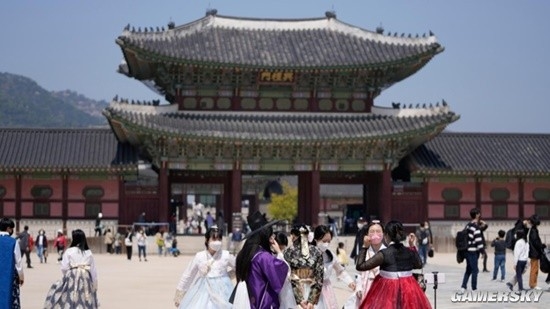 韓國地標(biāo)文物景福宮連續(xù)2天被涂鴉 出現(xiàn)不明網(wǎng)站鏈接