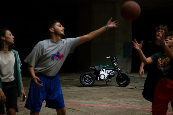 寶馬隆重推出寶驢