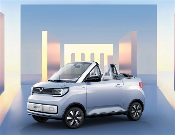 大量五菱宏光MINI敞篷新車現(xiàn)身二手平臺：售價5萬多接近腰斬