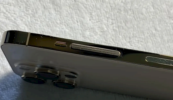 iPhone罕見原型機曝光：兩年前就做了固態(tài)電源、音量按鍵