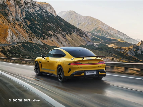 運(yùn)動(dòng)感拉滿！小米SU7 Ultra官方美圖：U形風(fēng)刀、碳纖維大尾翼