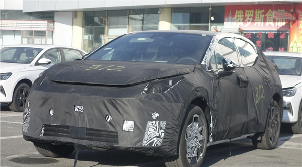 氪X同平臺打造！領克首款純電動SUV諜照曝光