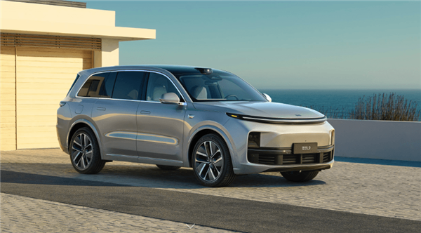 李想：網(wǎng)上不管夸理想還是罵 都可以有效提升理想銷(xiāo)量