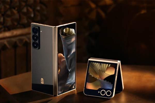 三星最薄折疊屏！三星W25下周首銷：15999元