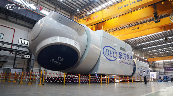 世界最大海上直驅(qū)風(fēng)電機(jī)組在福建下線：轉(zhuǎn)一圈發(fā)38度電