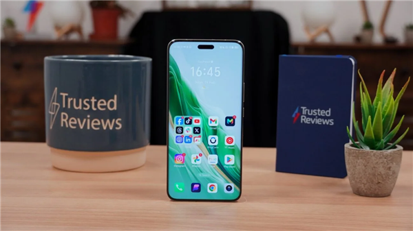 榮耀MagicOS 9.0開啟內(nèi)測(cè)招募：Magic6/V3系列等5款機(jī)型可升級(jí)