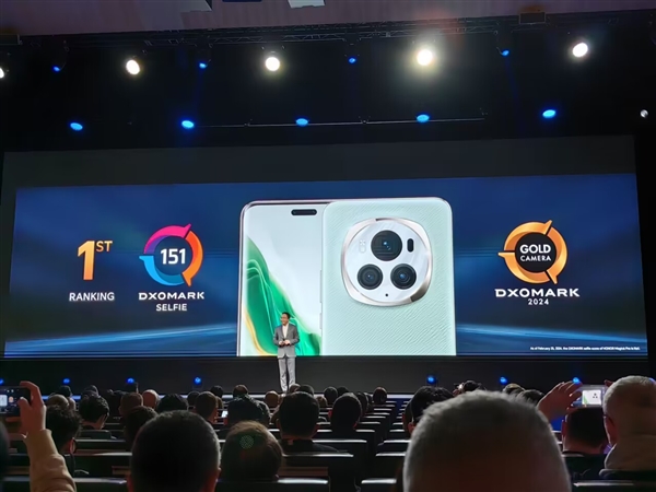 榮耀Magic 6 Pro海外正式發(fā)布！5項DXO金牌認(rèn)證、多個全球第一驚艷MWC 2024