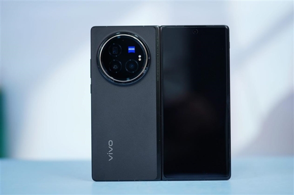 vivo X Fold3 Pro最受歡迎！安兔兔公布5月安卓手機(jī)好評(píng)榜