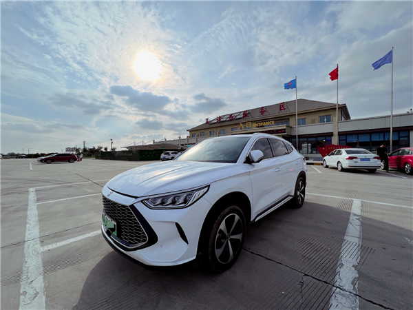 突然！消息稱比亞迪要收購美國第三大汽車公司克萊斯勒 官方回應(yīng)不實(shí)消息