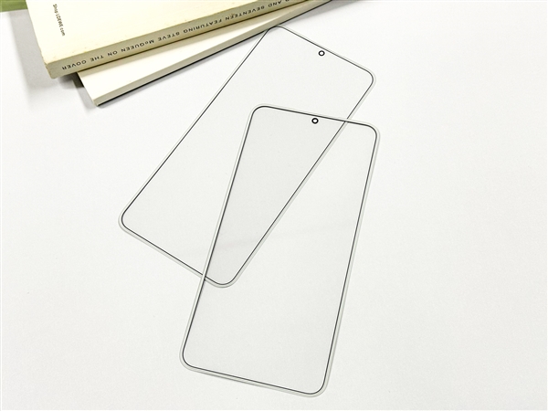 外觀無敵！魅族21白面板實拍首曝：1.74mm四邊等窄