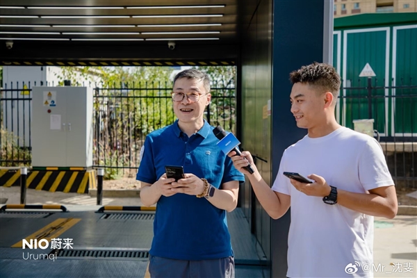 號稱絕無廣告！蔚來手機(jī)真機(jī)首次亮相：9月21日發(fā)布