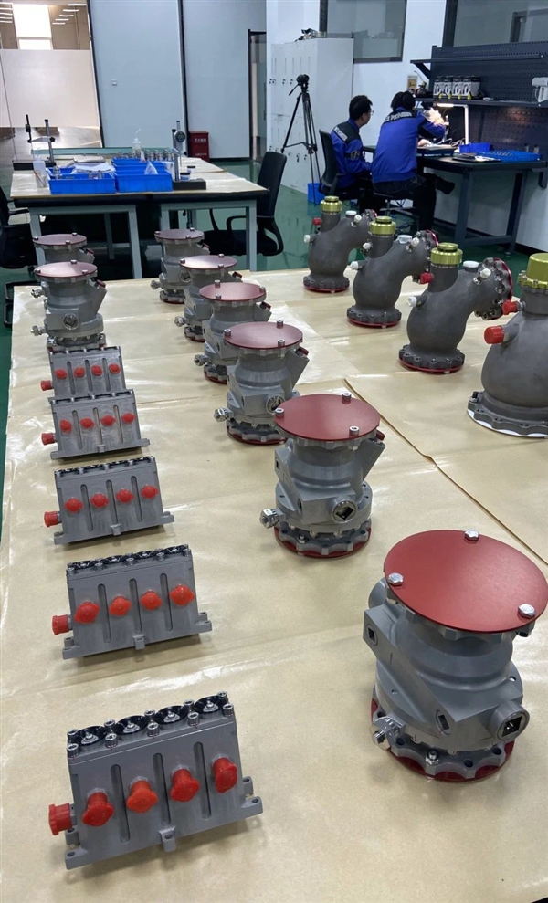 可復(fù)用！天兵科技天龍三號(hào)火箭110噸發(fā)動(dòng)機(jī)校準(zhǔn)試車成功：對(duì)標(biāo)獵鷹九號(hào)