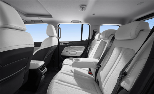 售價26.98萬元！坦克300 Hi4-T正式上市：月底開啟交付