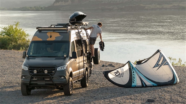 奔馳戶外概念車(chē)