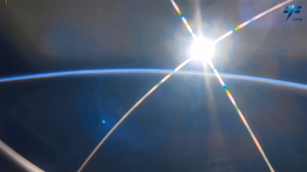 中國(guó)空間站拍2023年第一縷陽(yáng)光！如此美景 一天能看16次