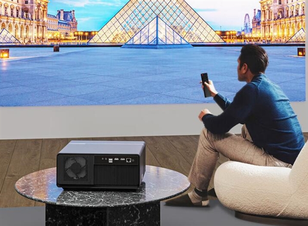 聯(lián)想推出Lecoo LK210投影儀：1080P 4800流明、畫面無(wú)極縮放