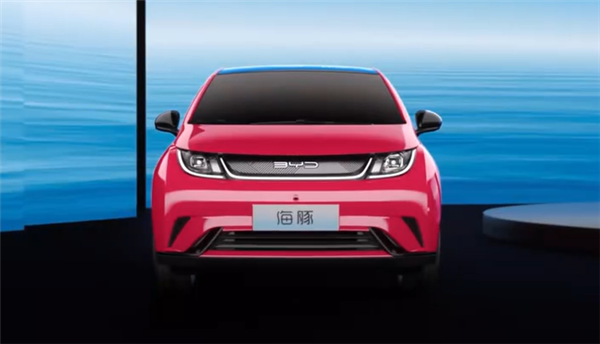 全系升級(jí)多連桿后懸！比亞迪海豚榮耀版上市：9.98萬(wàn)起電比油低