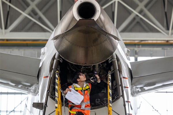 全球第一架的第一次！C919國產(chǎn)大飛機完成4A檢