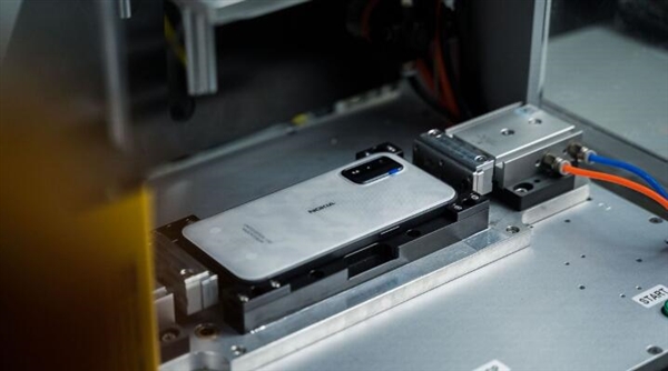 諾基亞XR21限量版首亮相：每部都有獨(dú)立編號(hào)