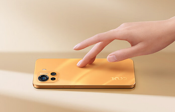 好久不見！酷派大觀40 Pro上架：天璣900直沖3000元