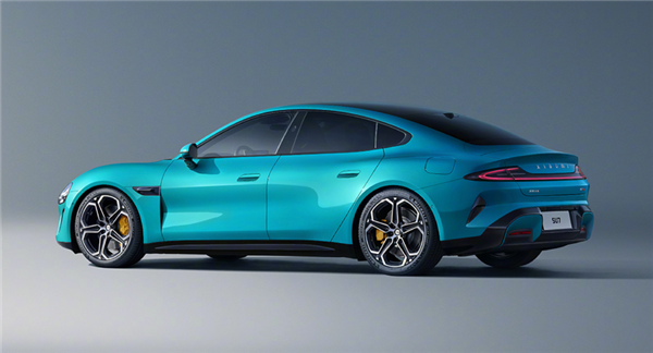 雷軍：小米汽車(chē)要做100項(xiàng)“第一、唯一、最” 友商偶爾截胡沒(méi)關(guān)系