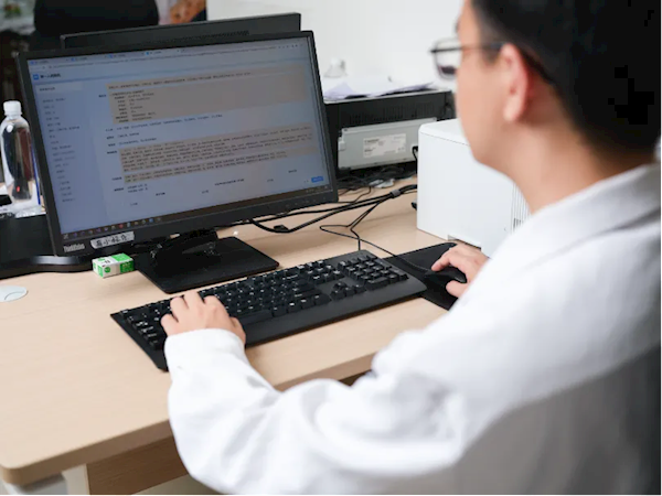 上海一醫(yī)院用AI自動生成病歷 效率提升30倍