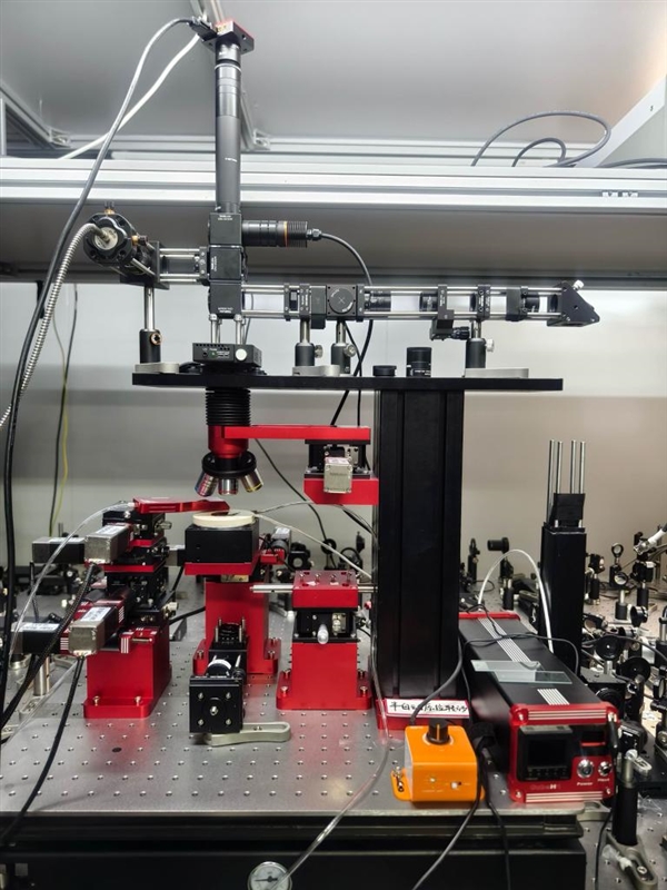 我國科學家研發(fā)出全球最薄光學晶體：轉角菱方氮化硼 能效提升萬倍！