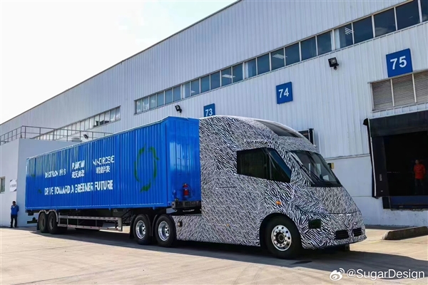 馬斯克能忍？國(guó)內(nèi)驚顯特斯拉Semi電動(dòng)卡車(chē)仿制品 網(wǎng)友：貼臉輸出