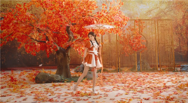 鞠婧祎成《王者榮耀》品牌大使 持傘跳舞美翻了