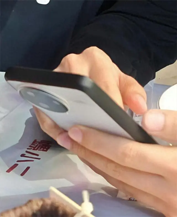 產品經理胡馨心：Redmi K80系列影像有重大升級