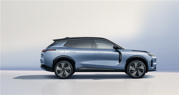 限時17.98萬起 2025款領克08EM-P上市：配置大升級