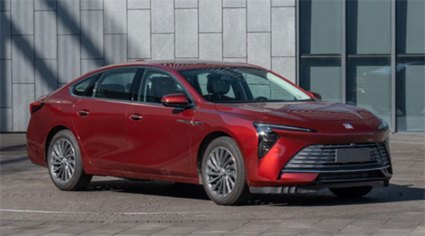 別克全新君越亮相 網(wǎng)友：比亞迪漢、領(lǐng)克03、CT4縫合怪？