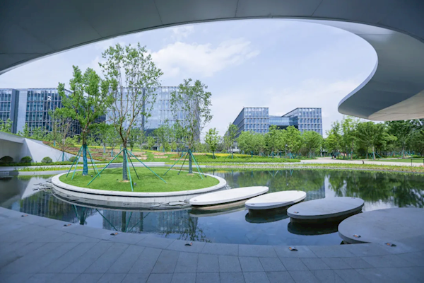 阿里巴巴杭州全球總部正式啟用：空中俯瞰是一個笑臉花園