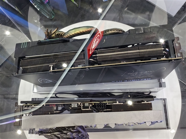 黃仁勛簽名微星顯卡亮相COMPUTEX 2024 龍形外觀太吸睛