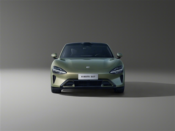 小米汽車SU7海灣藍(lán)/橄欖綠/雅灰實(shí)拍圖對(duì)比！你最喜歡哪一款