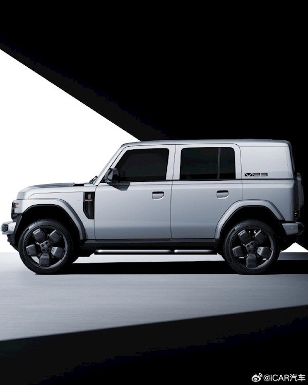 年輕人的第一臺(tái)“方盒子”！奇瑞iCAR X25亮相：前臉復(fù)古