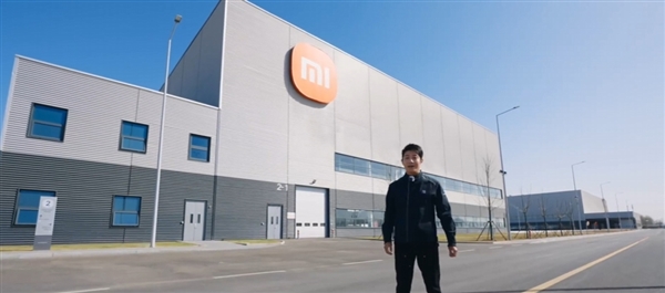 撒貝寧探訪小米汽車工廠：76秒下線一臺SU7 自研9100噸壓鑄島