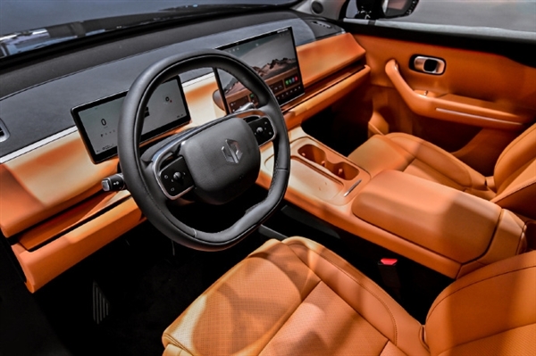 50萬內(nèi)品價(jià)比最高SUV！零跑C10開啟預(yù)售：15.18萬起