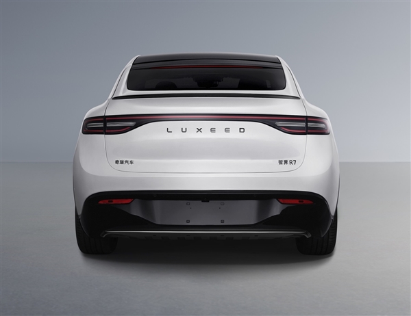 向特斯拉Model Y發(fā)起挑戰(zhàn)！華為鴻蒙智行智界R7申報(bào)