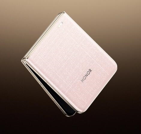 外屏最大的小折疊！榮耀Magic V Flip亮相