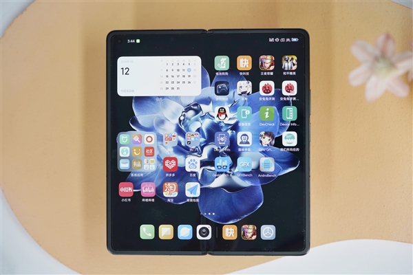 小米史上最強折疊屏MIX Fold 4維修費公布：換塊內(nèi)屏要3590元