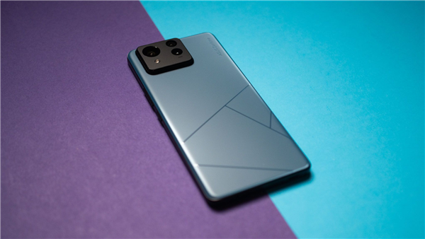 驍龍8 Gen3續(xù)航怪獸！華碩Zenfone 11 Ultra圖賞：頂配價格超8000元