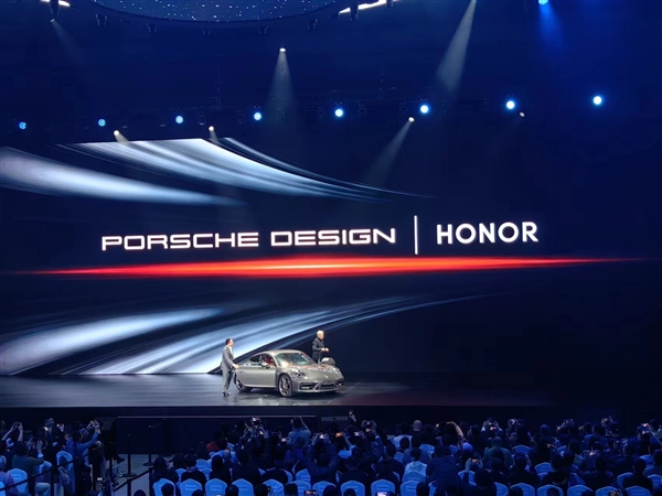 榮耀首款保時捷設(shè)計折疊屏！榮耀Magic V2 RSR發(fā)布：15999元