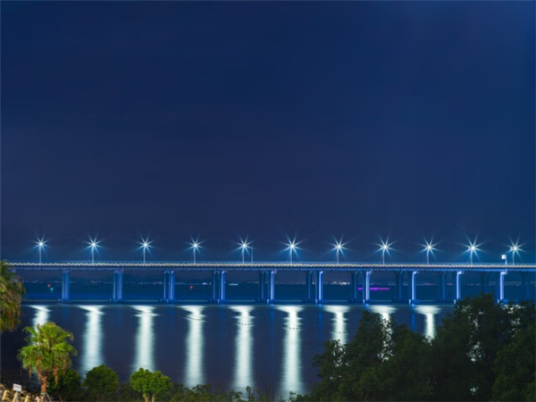 28900元 哈蘇XCD 2,5/90V鏡頭發(fā)布：柔美虛化驚艷