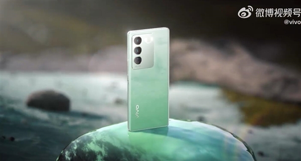 超20萬人預(yù)約 vivo S16系列今天發(fā)：工業(yè)設(shè)計溫潤如玉