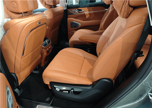 30萬(wàn)買到滿配冰箱、彩電、大沙發(fā)！魏牌全新藍(lán)山上市24小時(shí)訂單破8000臺(tái)