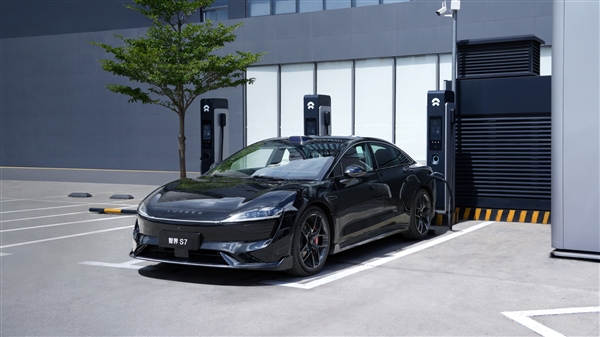 蔚來、華為達成合作！即日起鴻蒙智行用戶全國可用蔚來充電樁