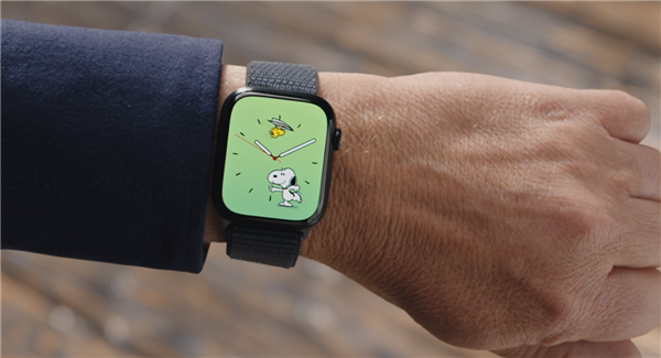 蘋果Apple Watch Series 9發(fā)布：超乎想象新手勢(shì)“雙指互點(diǎn)”來(lái)了