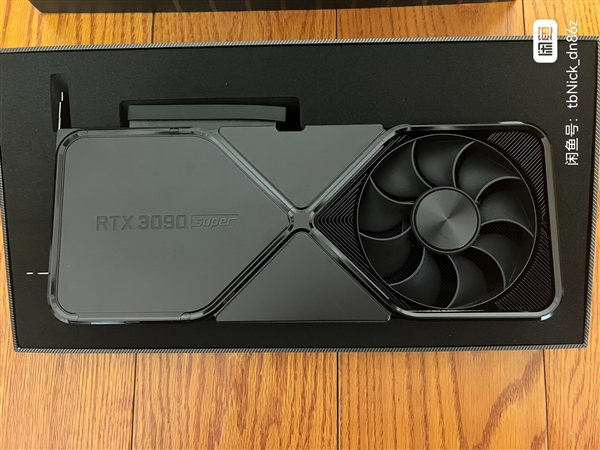 胎死腹中的RTX 3090 Super重現(xiàn)人間！長得挺帥 可惜了